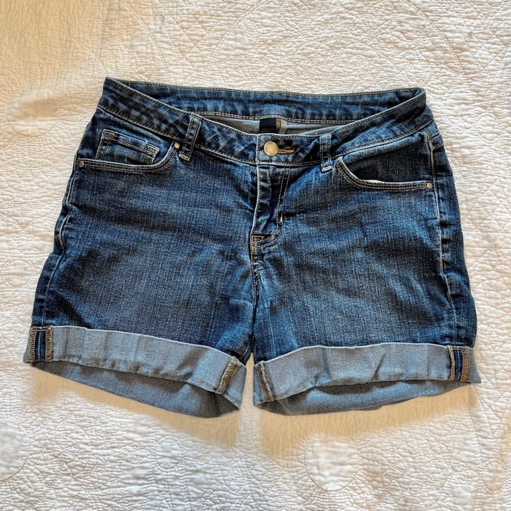Dark Cuffed Denim Shorts Size 6
